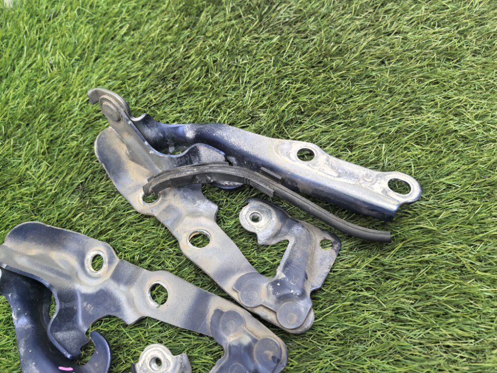 крепление капота, 5000 рублей, Красноярск