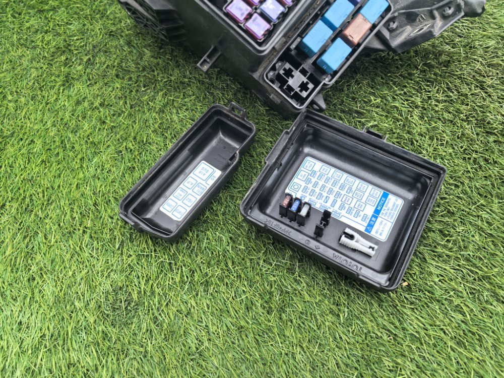 Блок предохранителей под капот, 3000 рублей, Красноярск