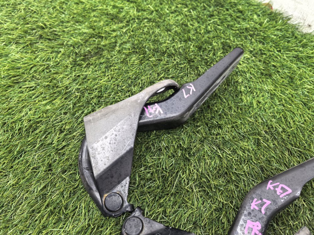 крепление капота, 3000 рублей, Красноярск