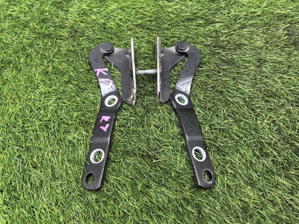 крепление двери багажника, 2000 рублей, Красноярск