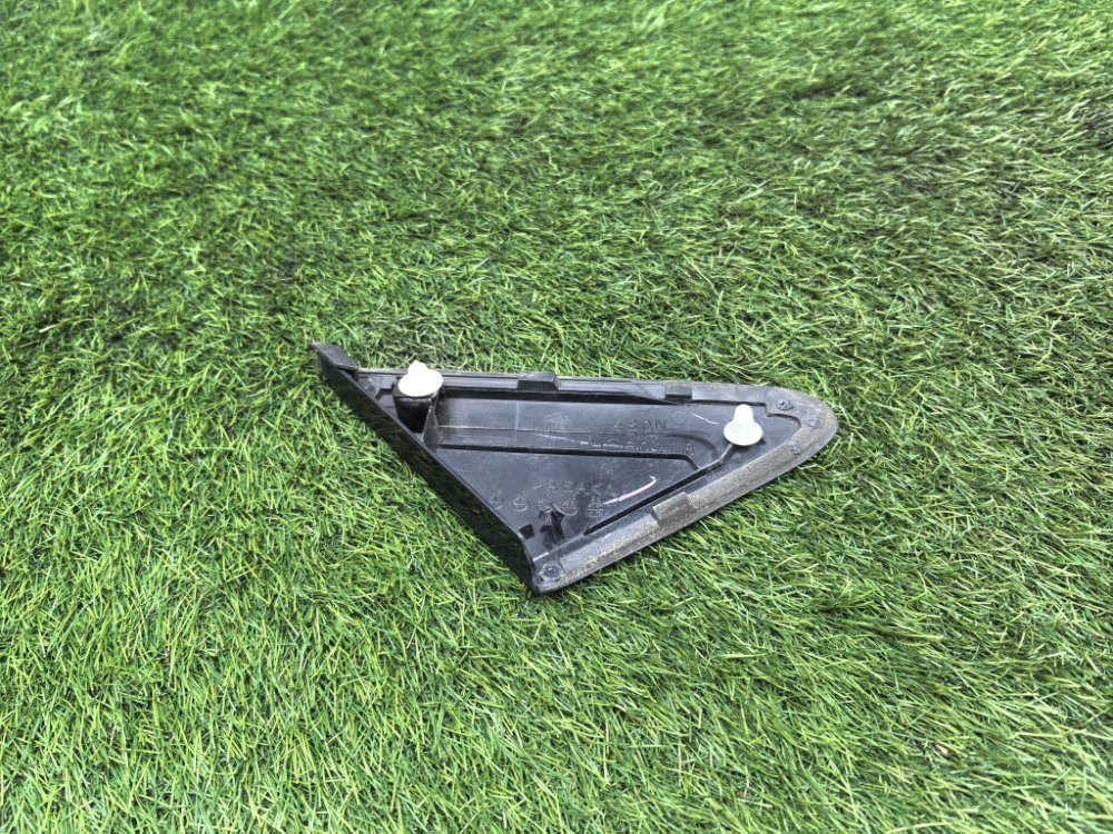 уголок крыла, 1000 рублей, Красноярск