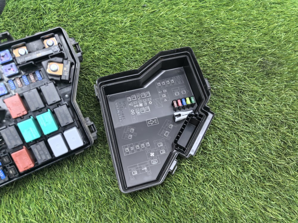 Блок предохранителей под капот, 4000 рублей, Красноярск