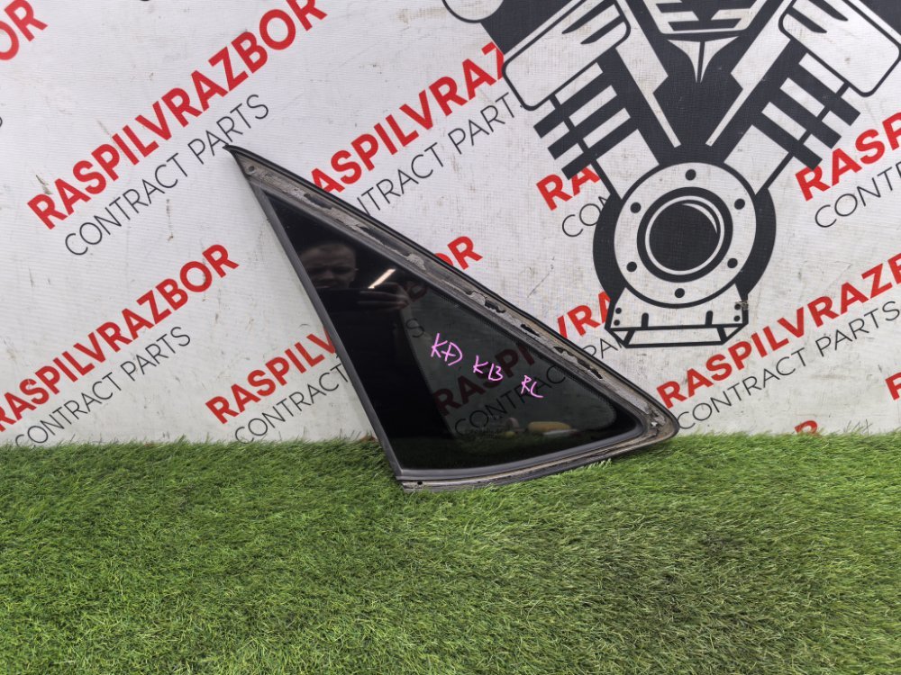 Стекло заднее, 1500 рублей, Красноярск