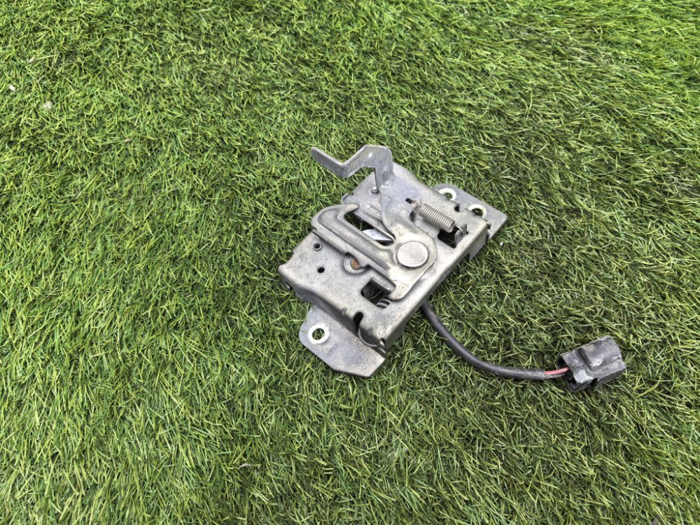 Замок капота, 1500 рублей, Красноярск