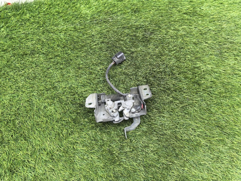 Замок капота, 1500 рублей, Красноярск