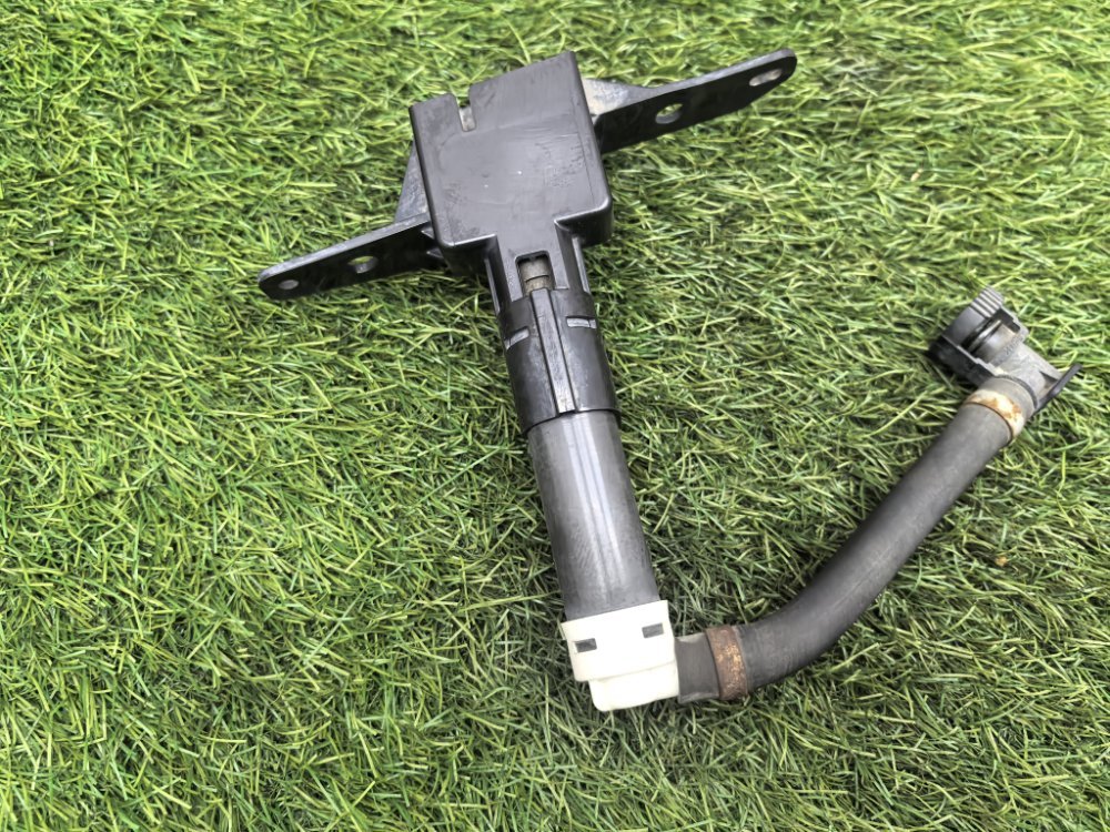 Форсунка омывателя фар, 2500 рублей, Красноярск