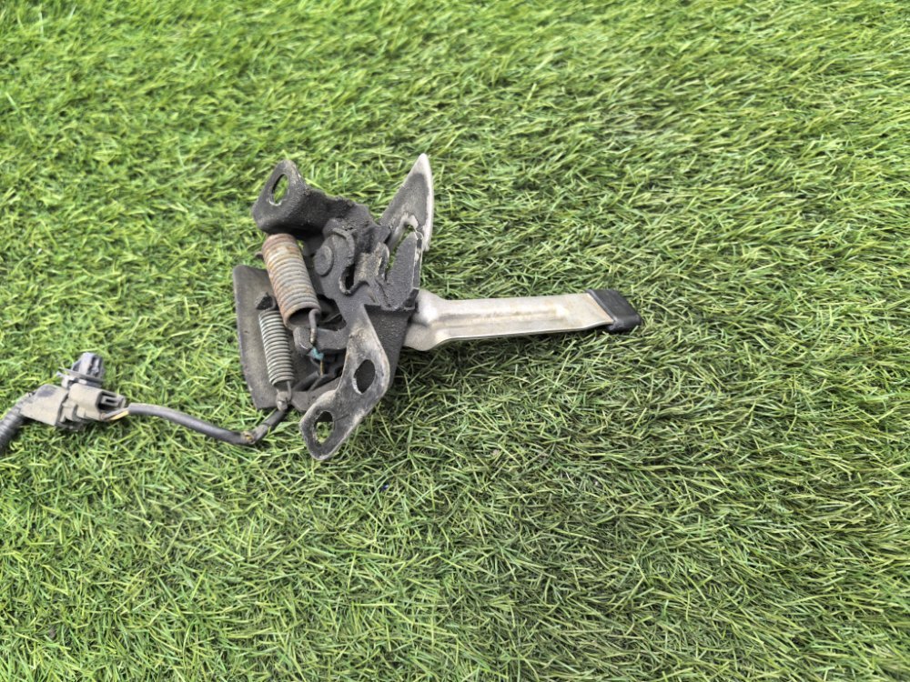 Замок капота, 1500 рублей, Красноярск