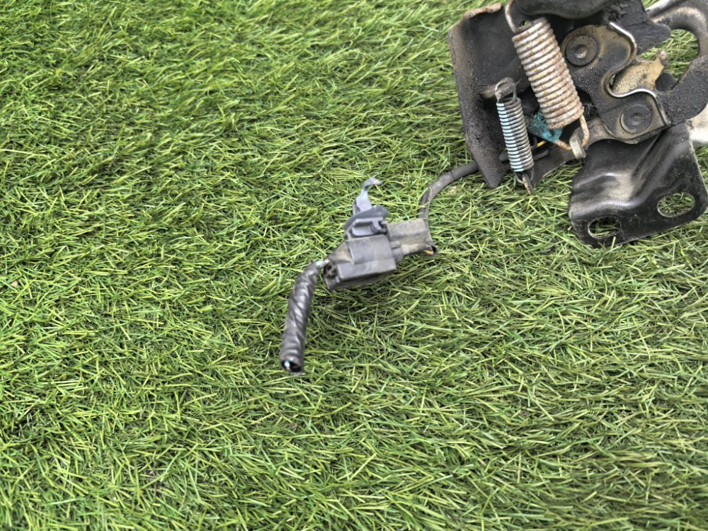 Замок капота, 1500 рублей, Красноярск