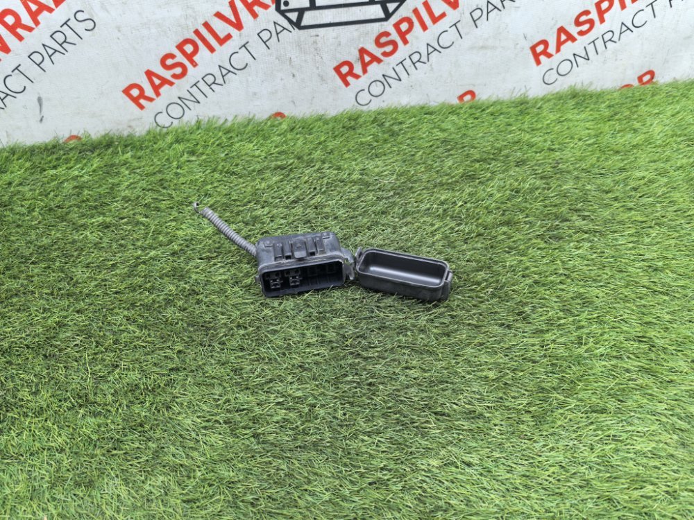 Блок предохранителей под капот, 1000 рублей, Красноярск