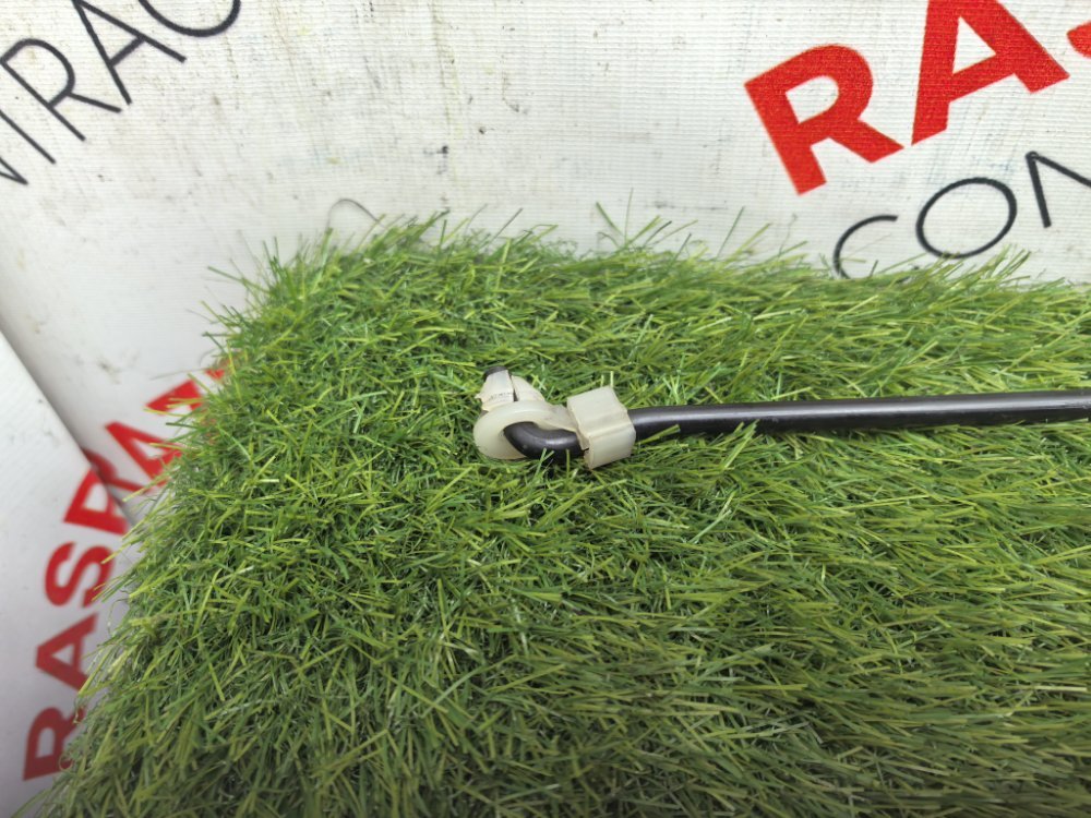 Упор капота, 1500 рублей, Красноярск