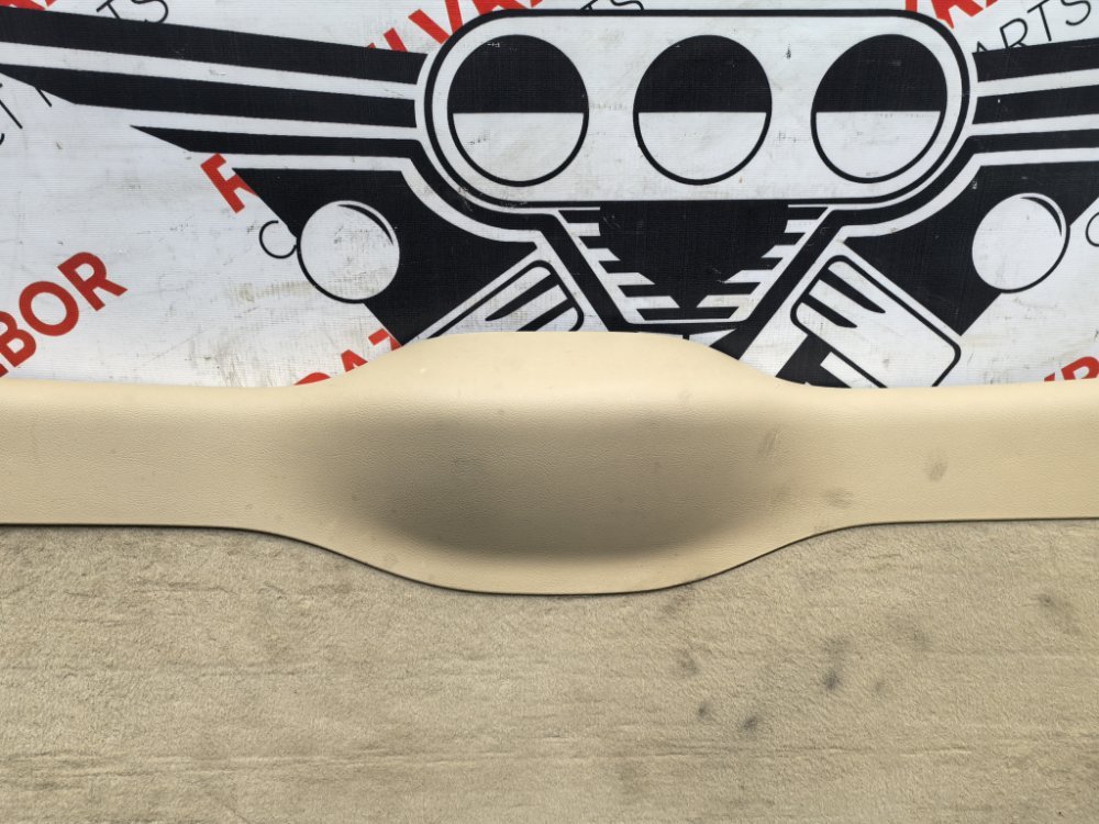 Обшивка двери багажника, 2500 рублей, Красноярск