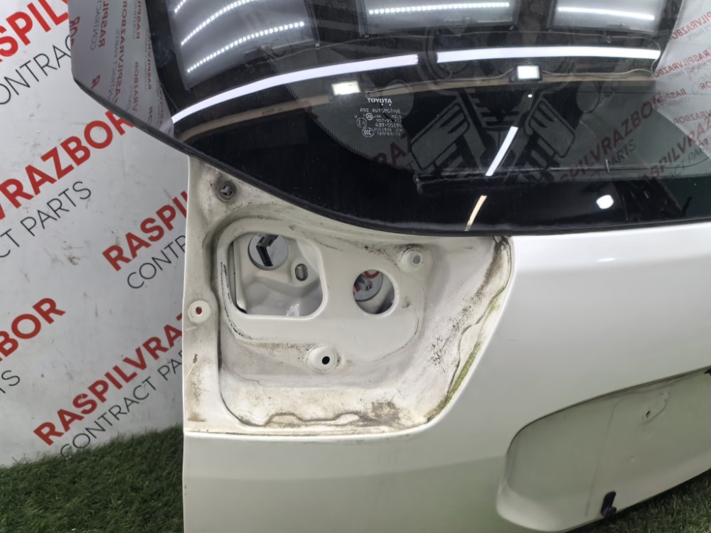 Дверь багажника, 10000 рублей, Красноярск