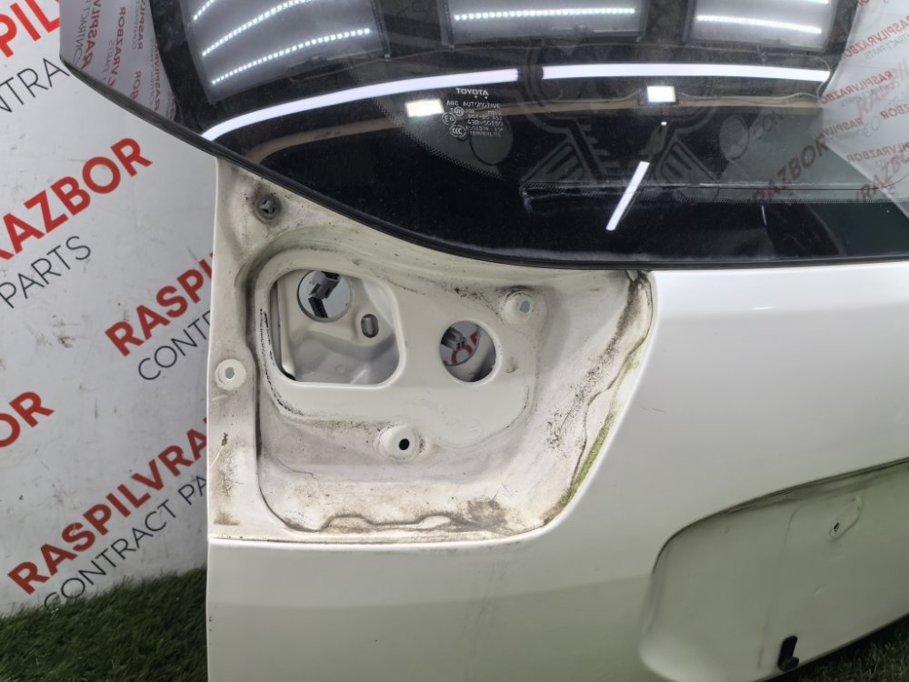 Дверь багажника, 10000 рублей, Красноярск