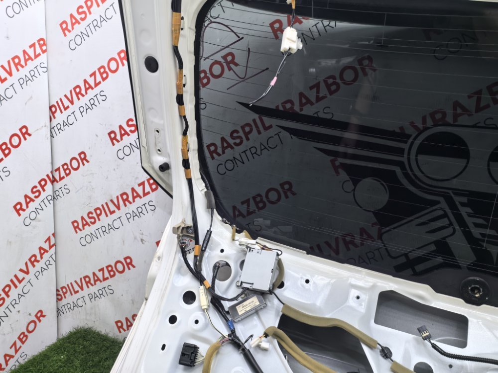 Дверь багажника, 10000 рублей, Красноярск