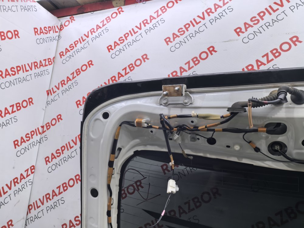 Дверь багажника, 10000 рублей, Красноярск