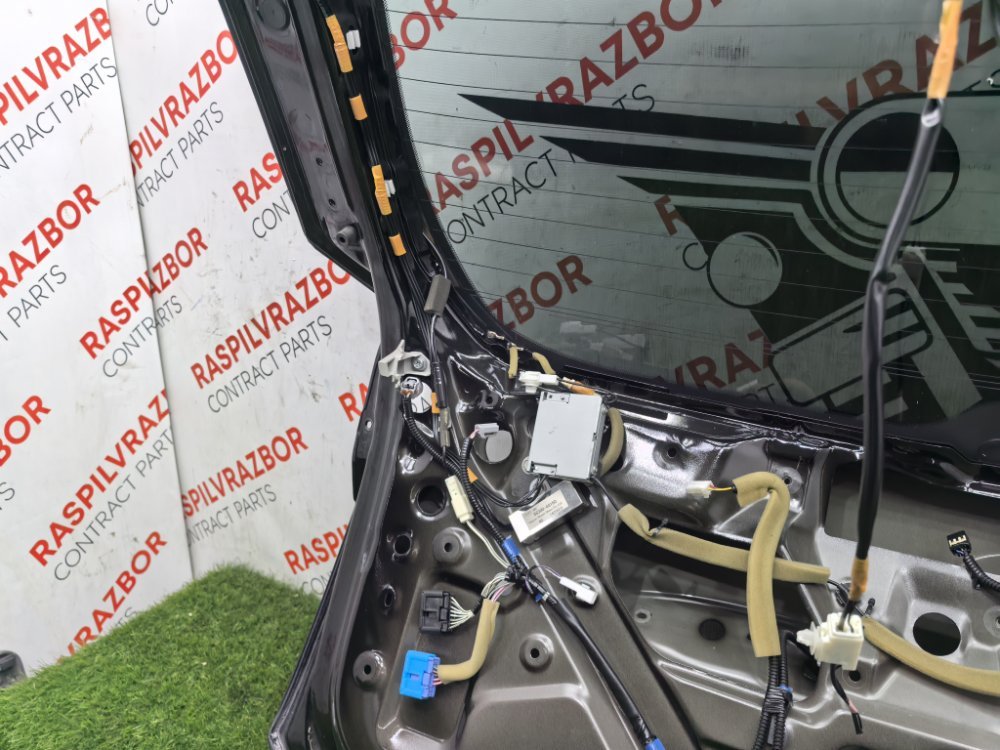 Дверь багажника, 10000 рублей, Красноярск