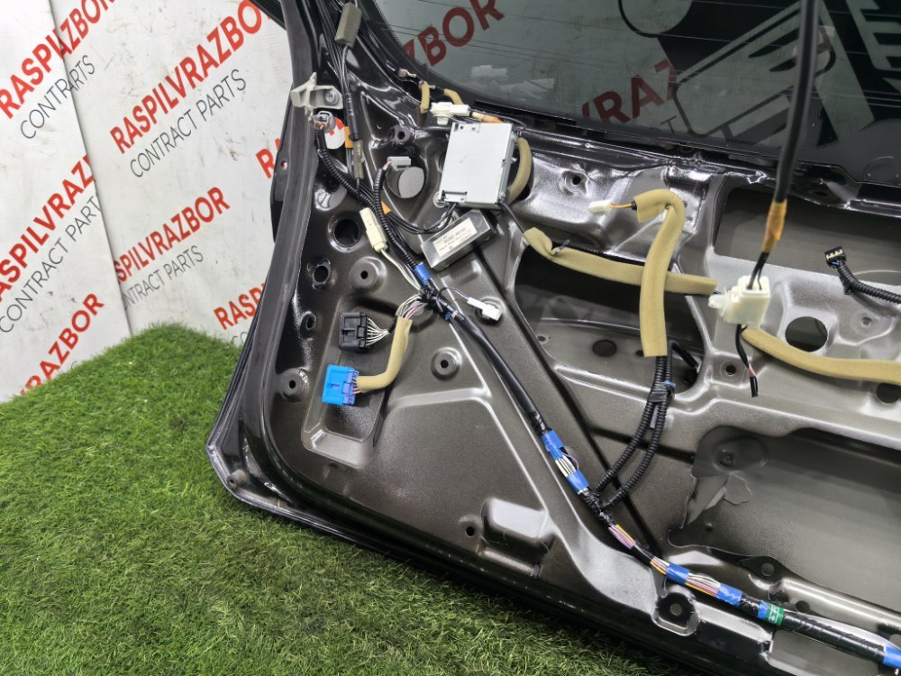 Дверь багажника, 10000 рублей, Красноярск