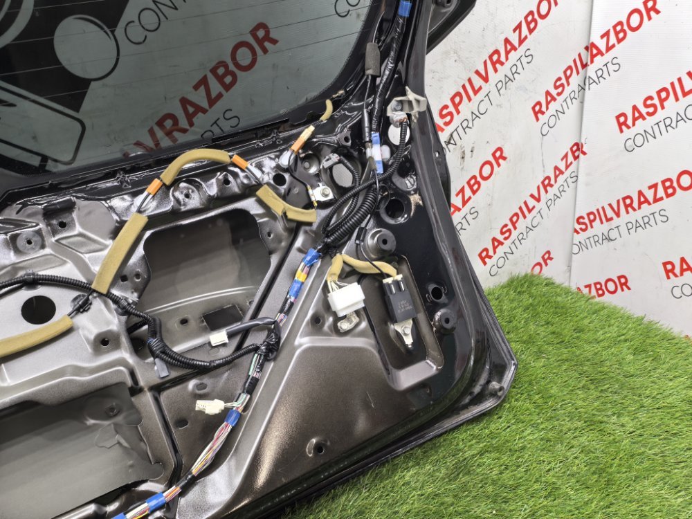 Дверь багажника, 10000 рублей, Красноярск