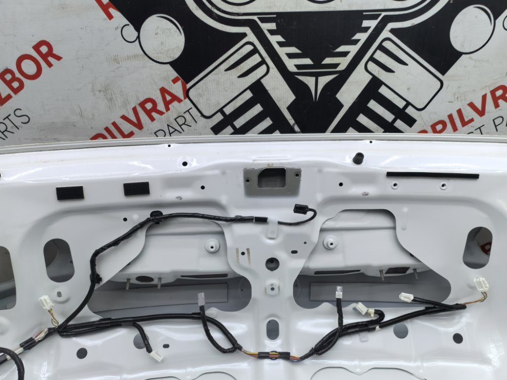 Крышка багажника, 10000 рублей, Красноярск