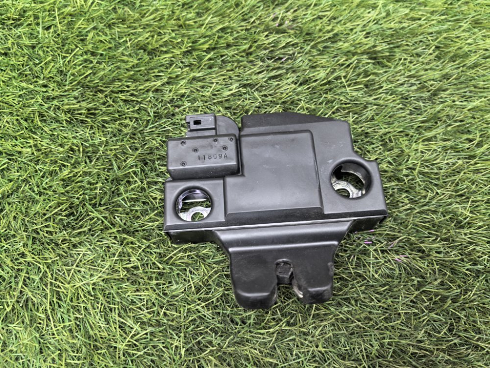 Замок багажника, 3500 рублей, Красноярск