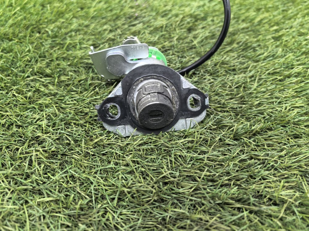 Личинка замка багажника, 1100 рублей, Красноярск