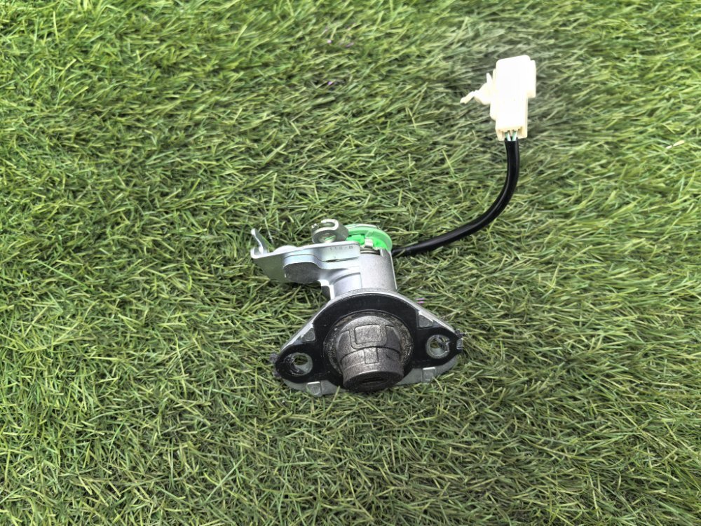 Личинка замка багажника, 1100 рублей, Красноярск