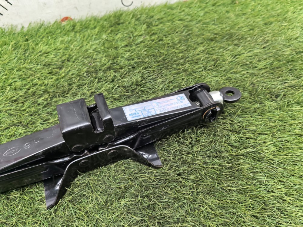 Домкрат, 2000 рублей, Красноярск