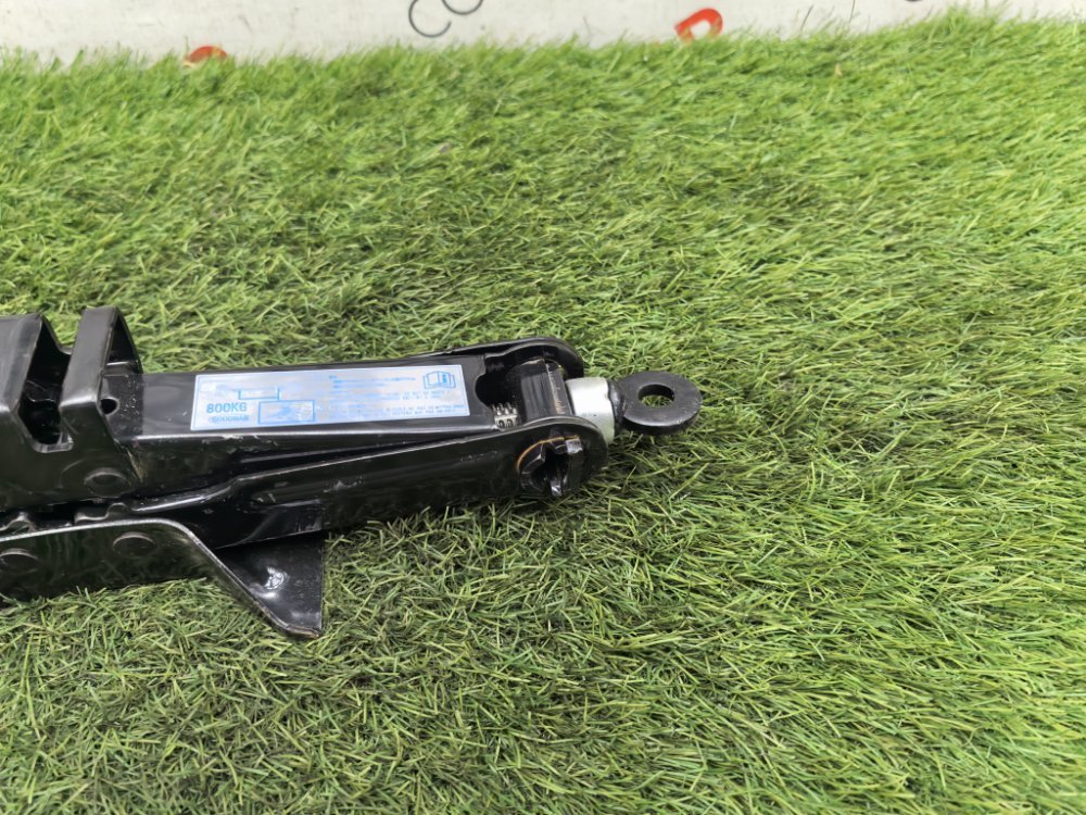 Домкрат, 2000 рублей, Красноярск