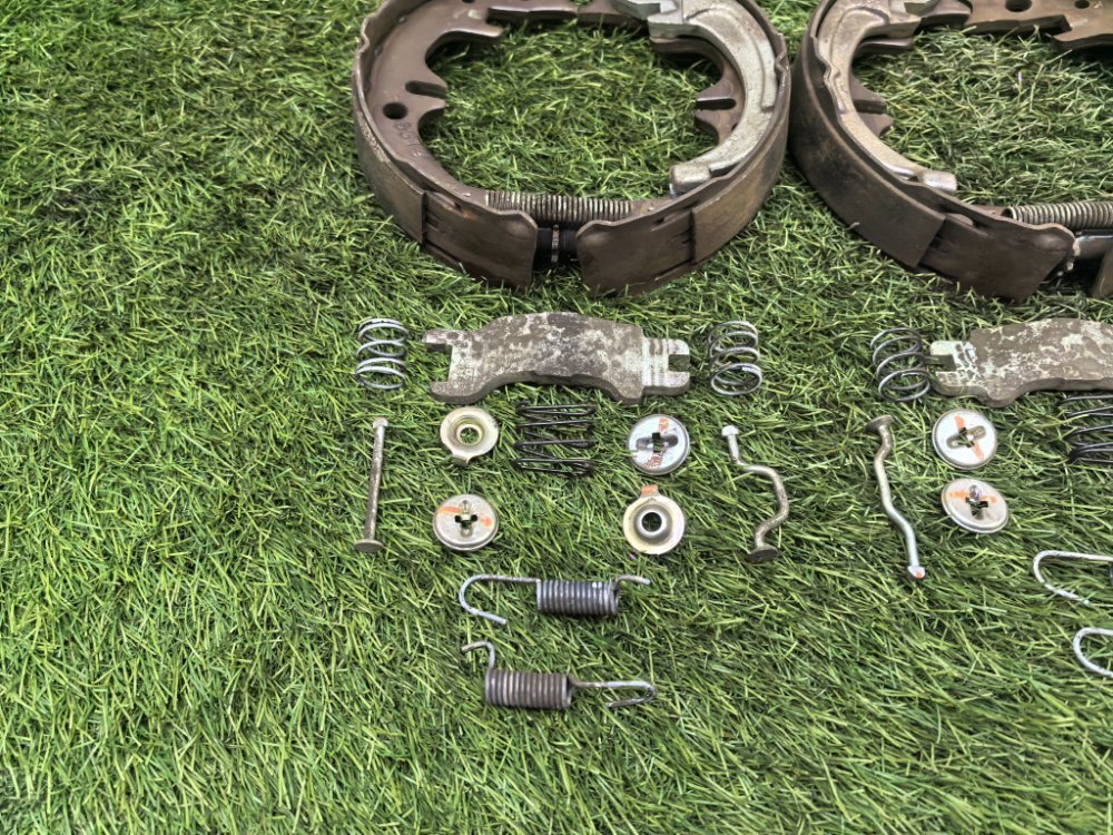 Колодки стояночного тормоза, 3000 рублей, Красноярск