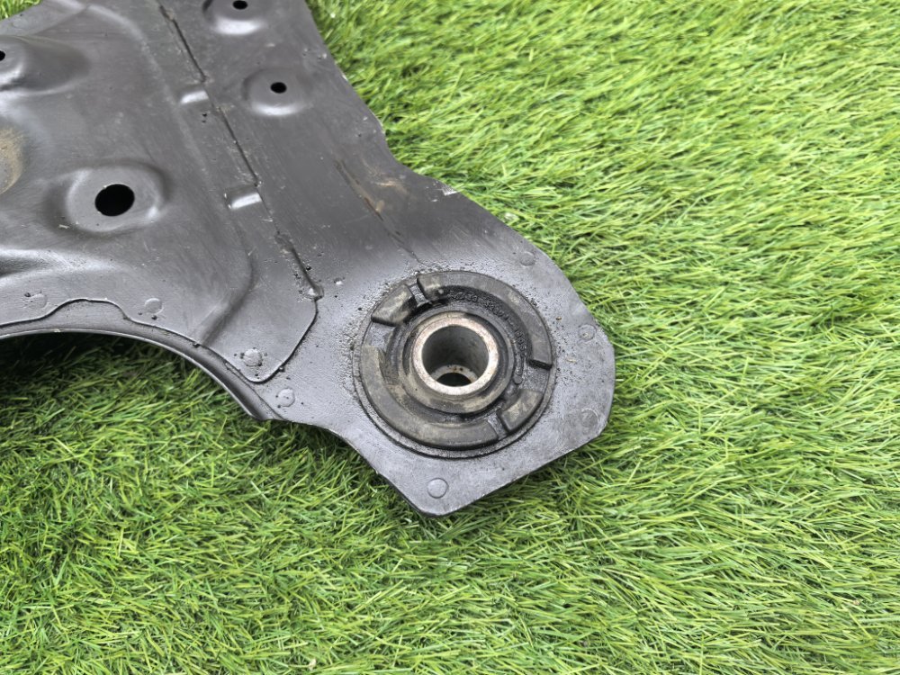 балка поперечная, 15000 рублей, Красноярск