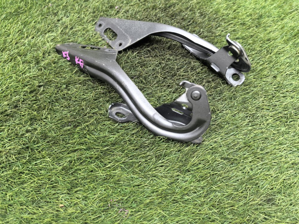 крепление капота, 2000 рублей, Красноярск