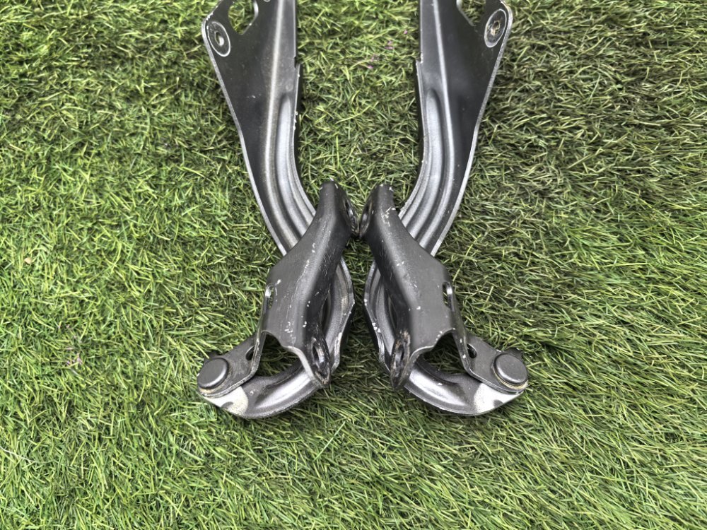 крепление капота, 2000 рублей, Красноярск