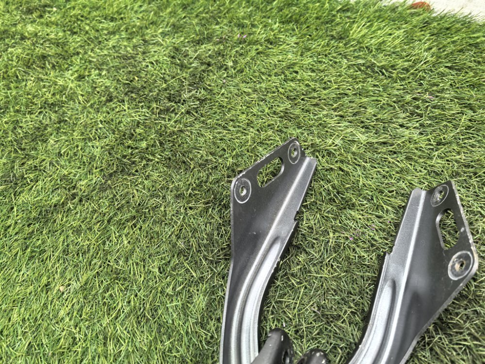 крепление капота, 2000 рублей, Красноярск