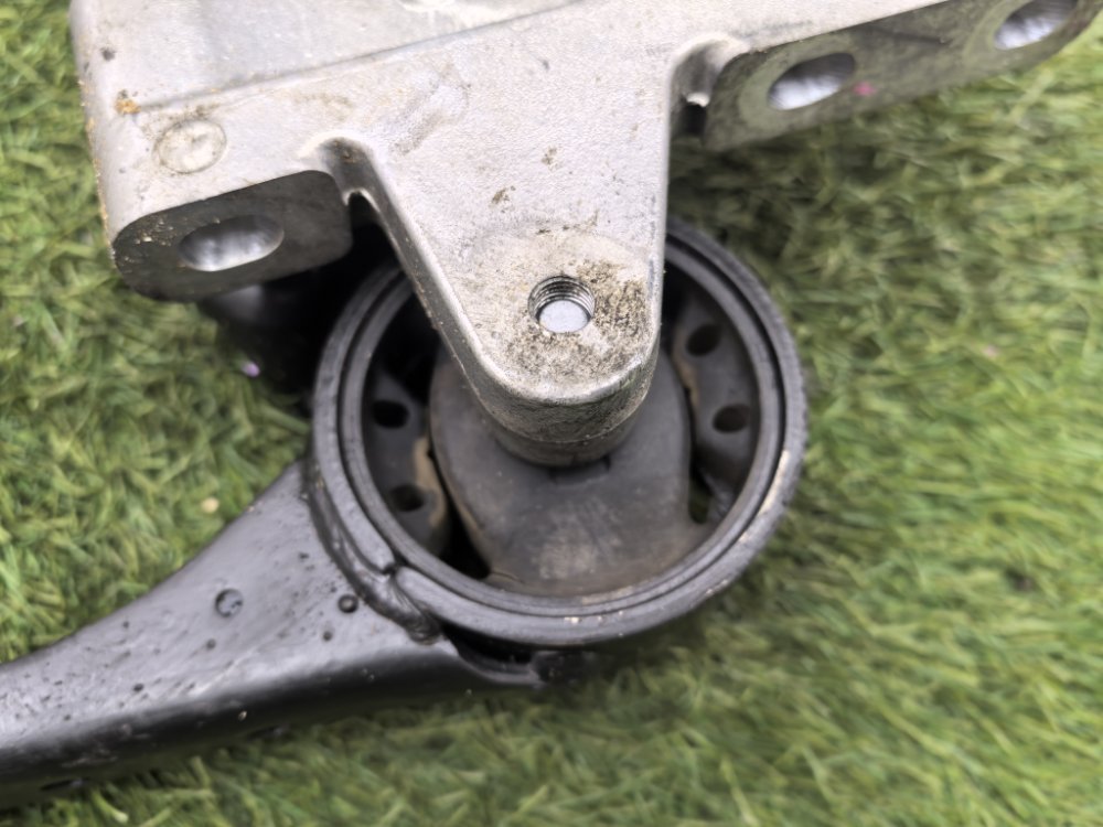 Подушка двигателя, 1500 рублей, Красноярск