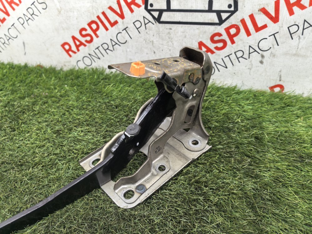 Педаль тормоза, 2000 рублей, Красноярск