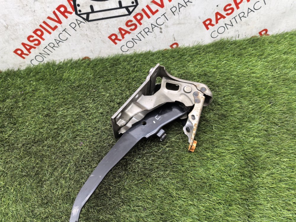 Педаль тормоза, 2000 рублей, Красноярск