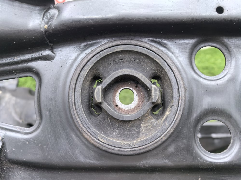 балка поперечная, 22000 рублей, Красноярск