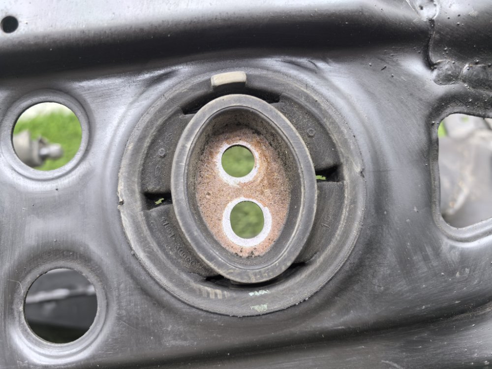 балка поперечная, 22000 рублей, Красноярск