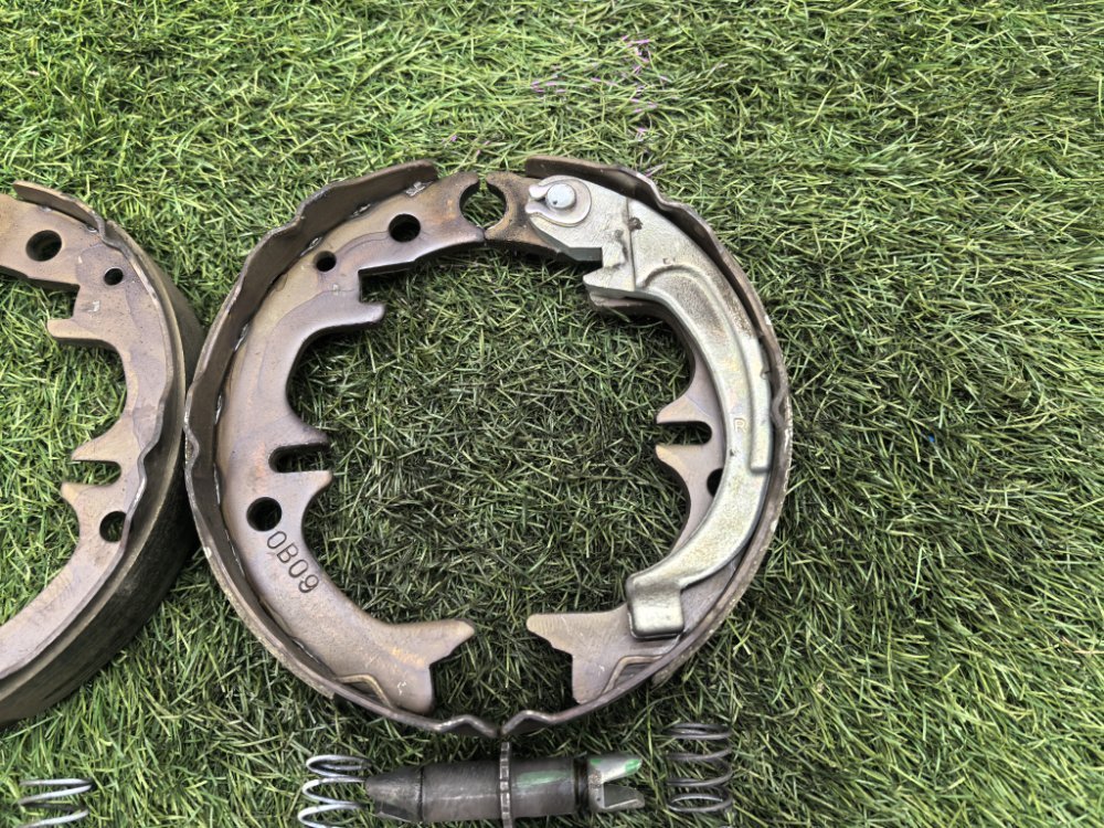 Колодки стояночного тормоза, 3500 рублей, Красноярск