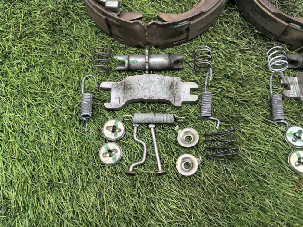 Колодки стояночного тормоза, 3500 рублей, Красноярск