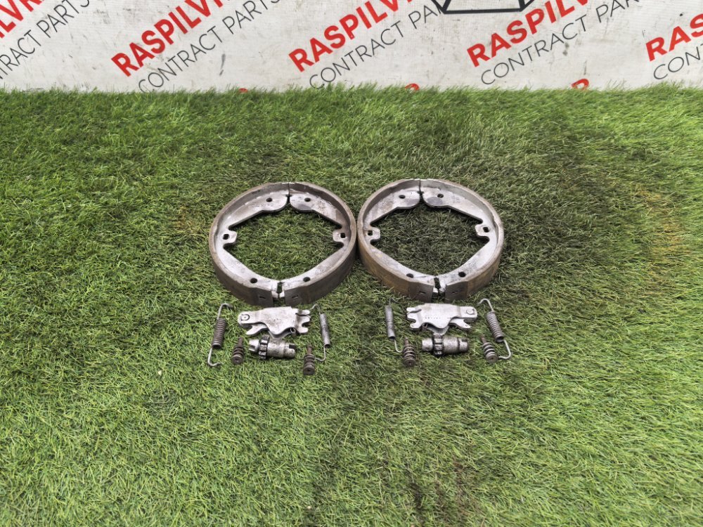 Колодки стояночного тормоза, 3000 рублей, Красноярск