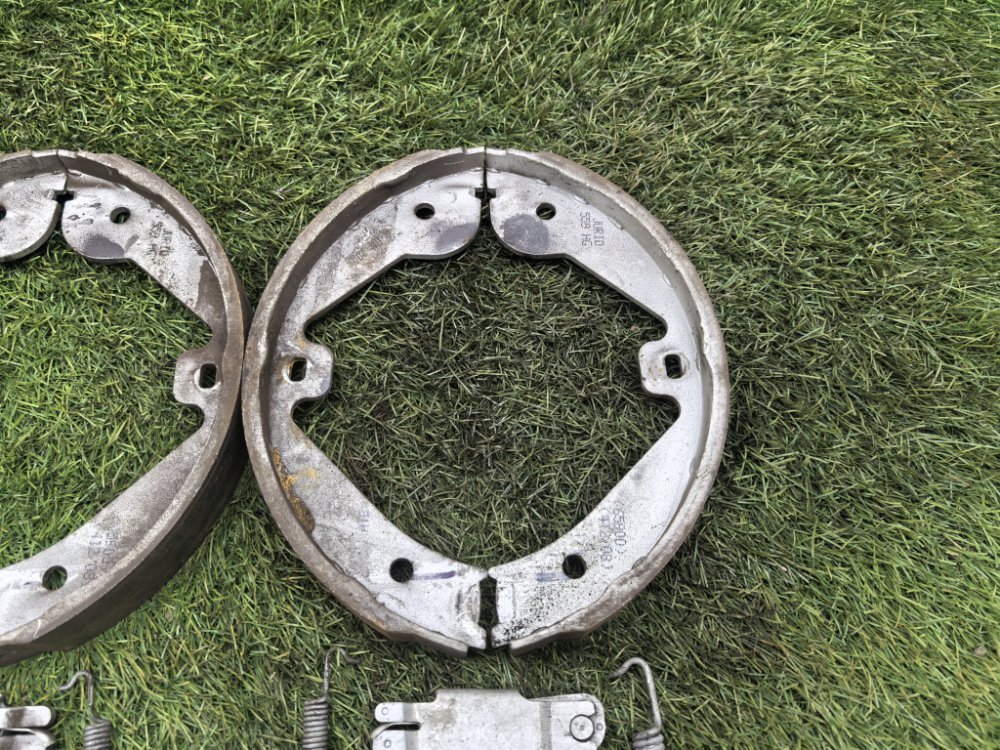 Колодки стояночного тормоза, 3000 рублей, Красноярск