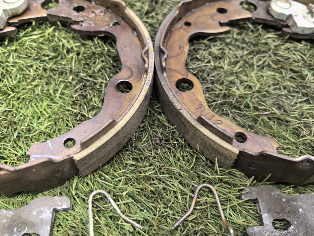 Колодки стояночного тормоза, 3000 рублей, Красноярск