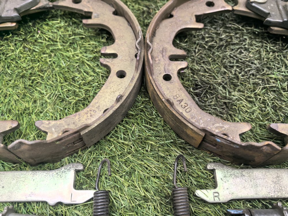 Колодки стояночного тормоза, 4000 рублей, Красноярск