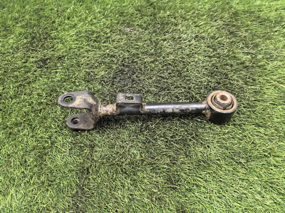 рычаг, тяга подвески, 800 рублей, Красноярск