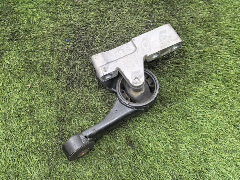 Подушка двигателя, 1500 рублей, Красноярск