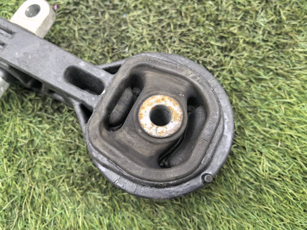 Подушка двигателя, 2000 рублей, Красноярск