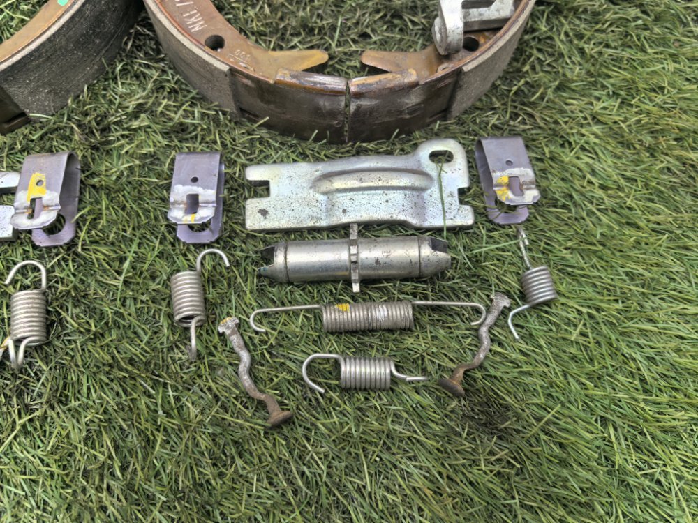 Колодки стояночного тормоза, 2500 рублей, Красноярск