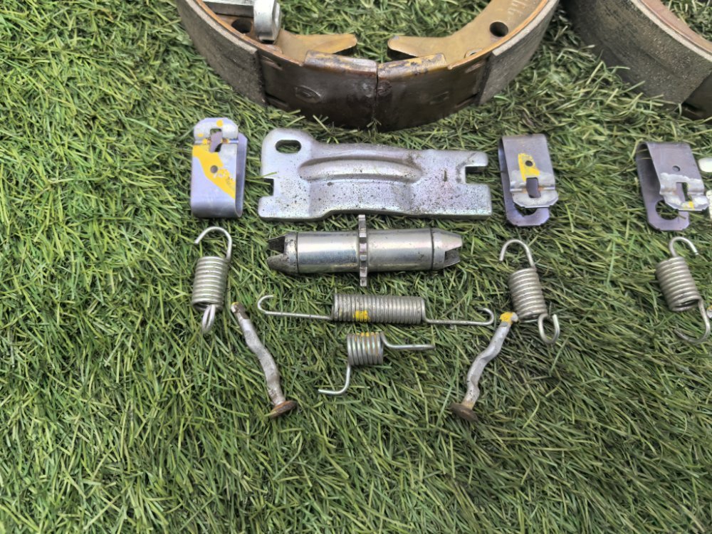 Колодки стояночного тормоза, 2500 рублей, Красноярск