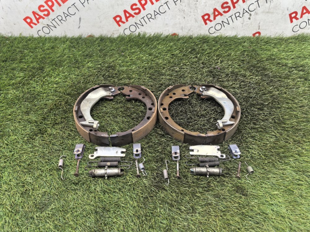 Колодки стояночного тормоза, 4000 рублей, Красноярск